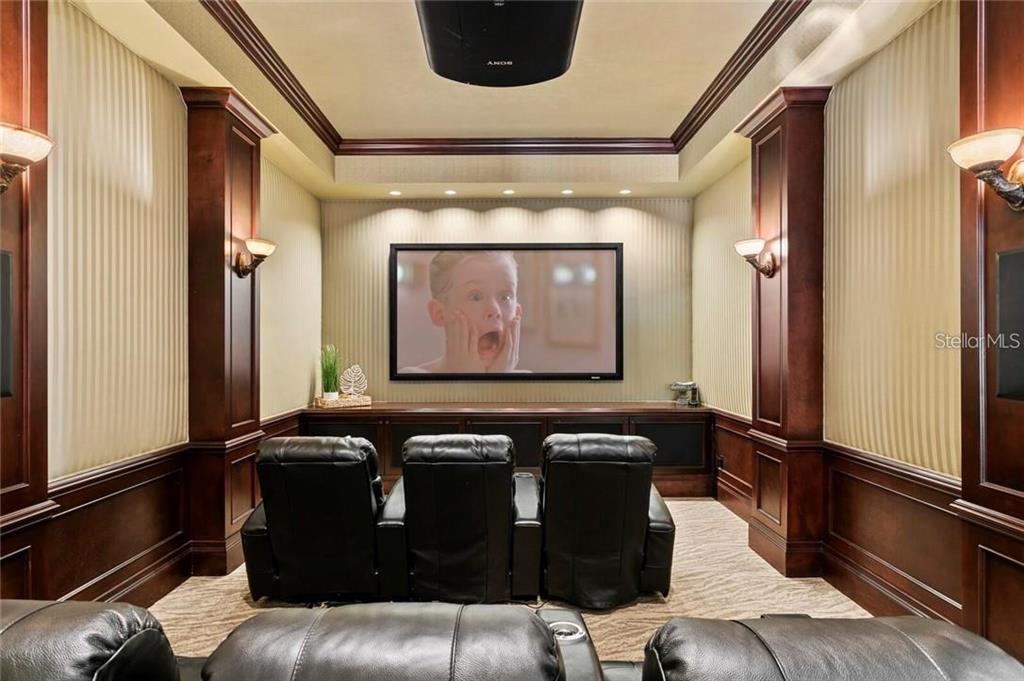 TAMPA PALMS - Residential