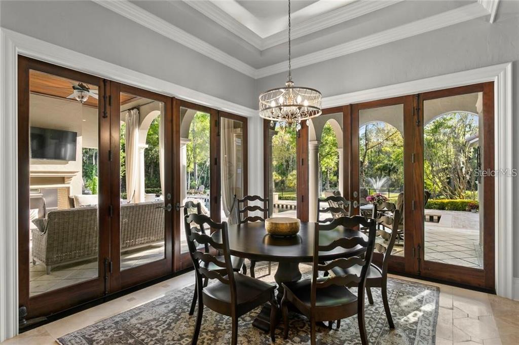 TAMPA PALMS - Residential