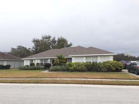 A home in LAKELAND