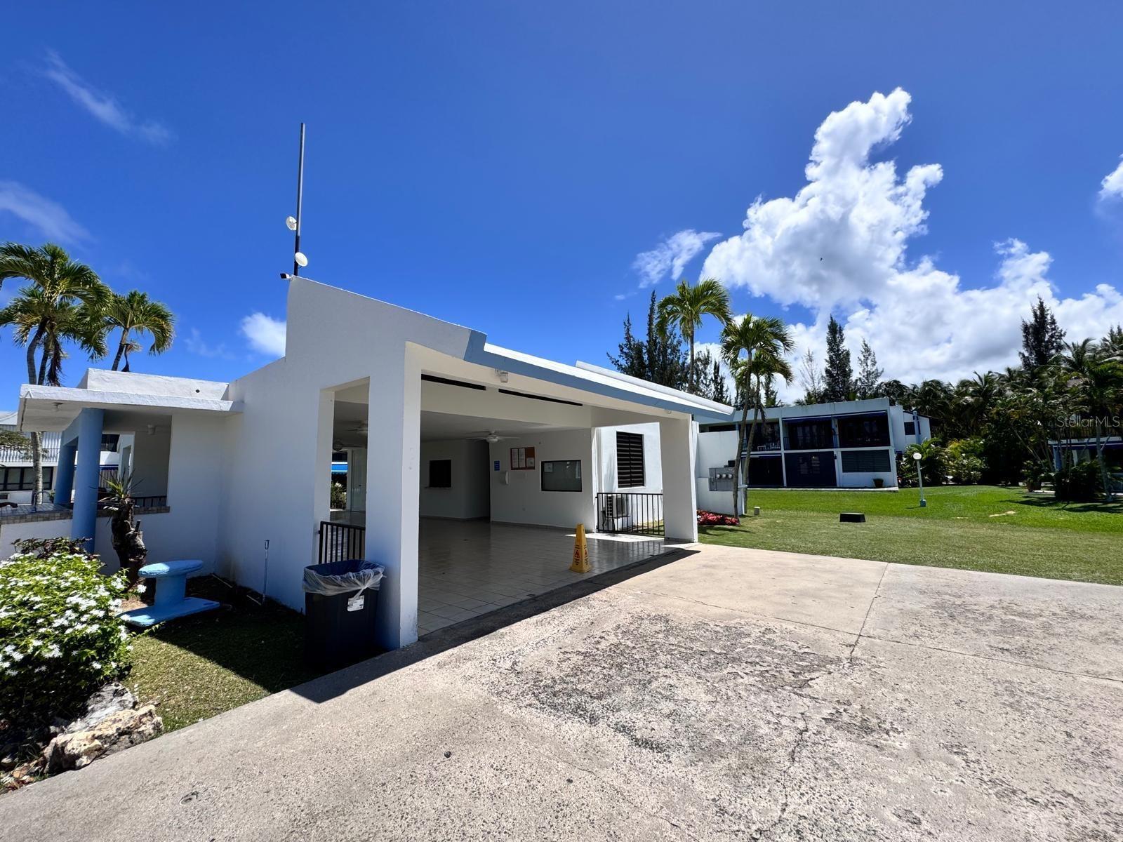 COND. PLAYAS DEL YUNQUE - Residential