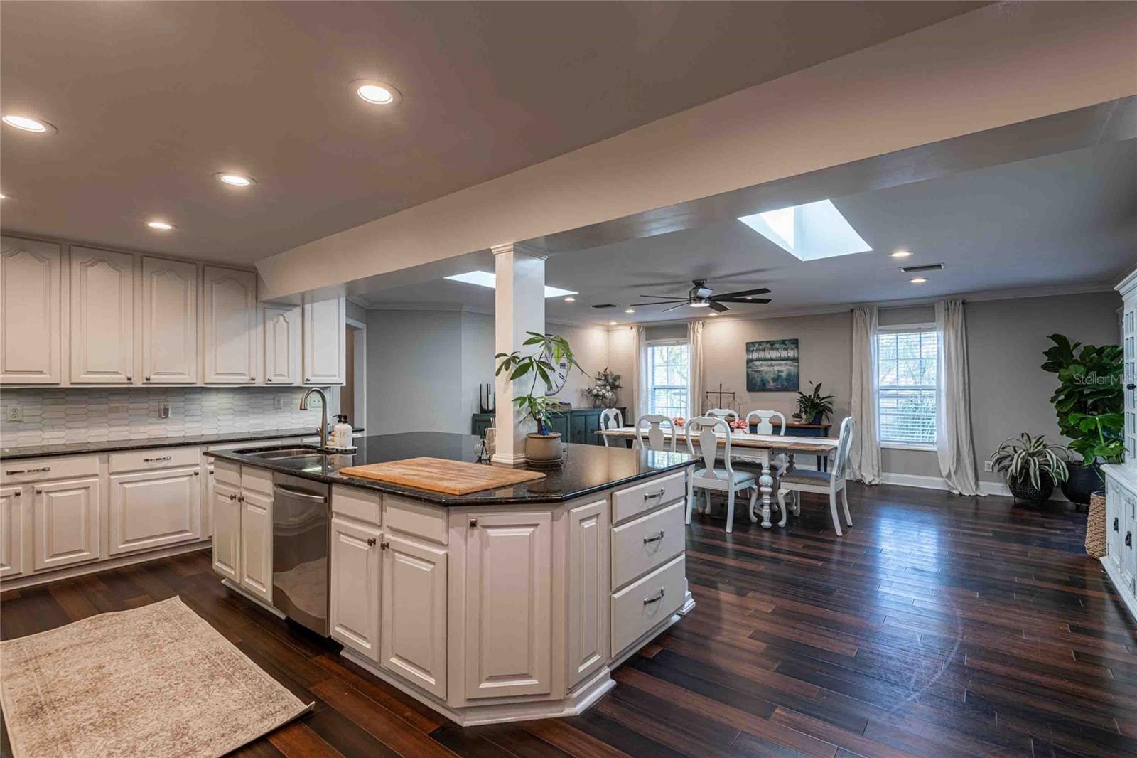 CASTLE WOODS - Residential