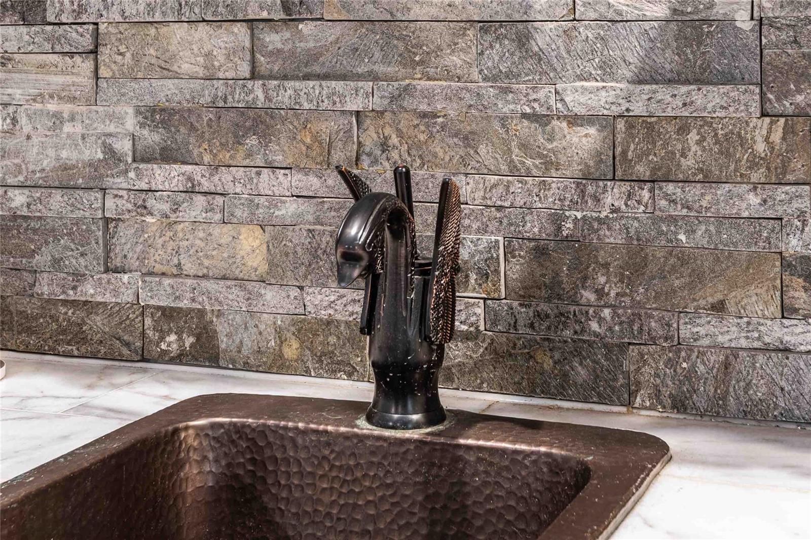 CASTLE WOODS - Residential