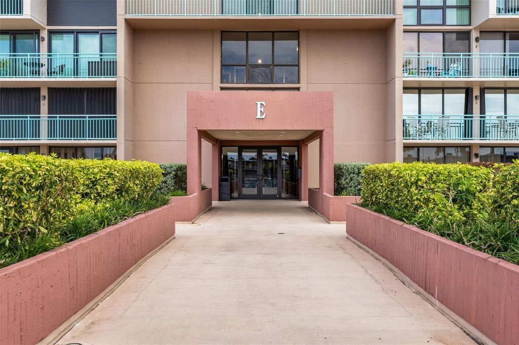 Photo of 1 Key Capri #104E, Treasure Island, FL 33706 (MLS # TB8426789)
