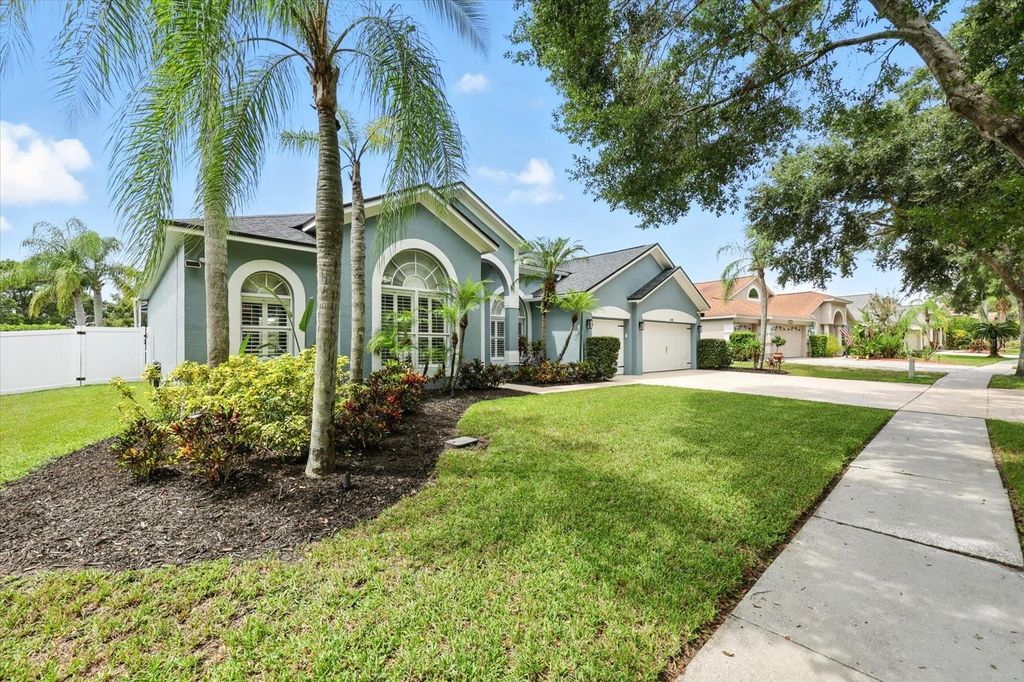 Photo of 15130 Arbor Hollow Dr, Odessa, FL 33556 (MLS # TB8424484)