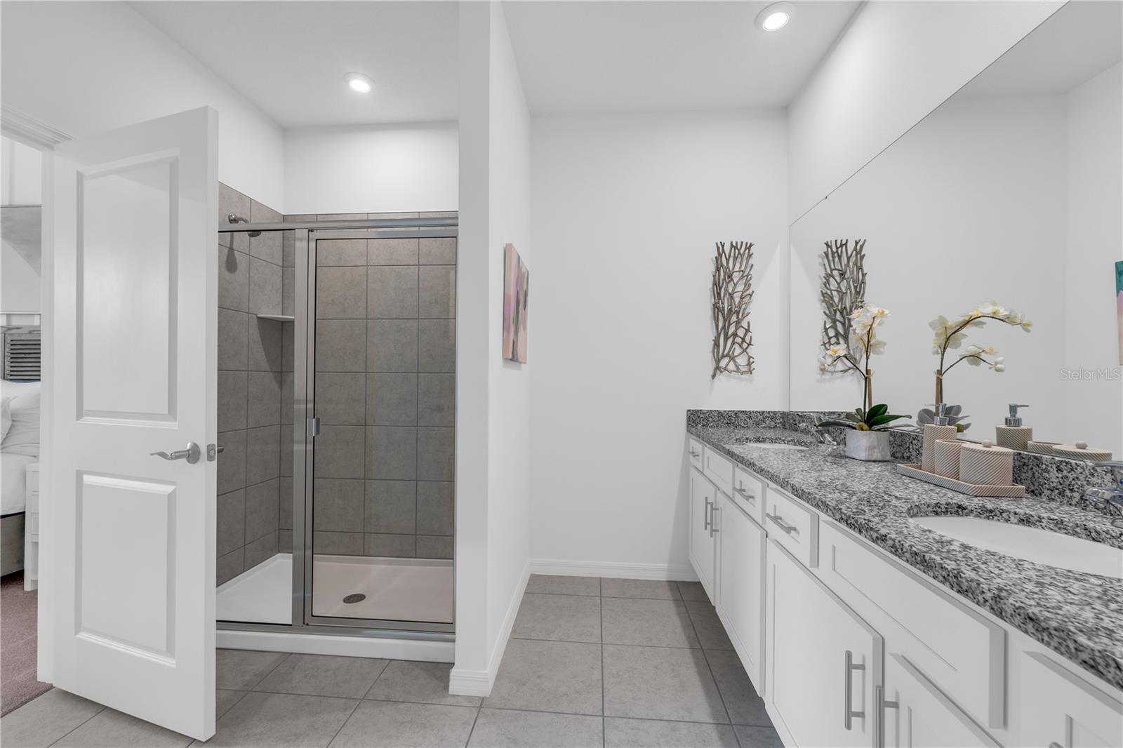 RESERVE AT COUNTRY CLUB LAKES ESTATES - Residential