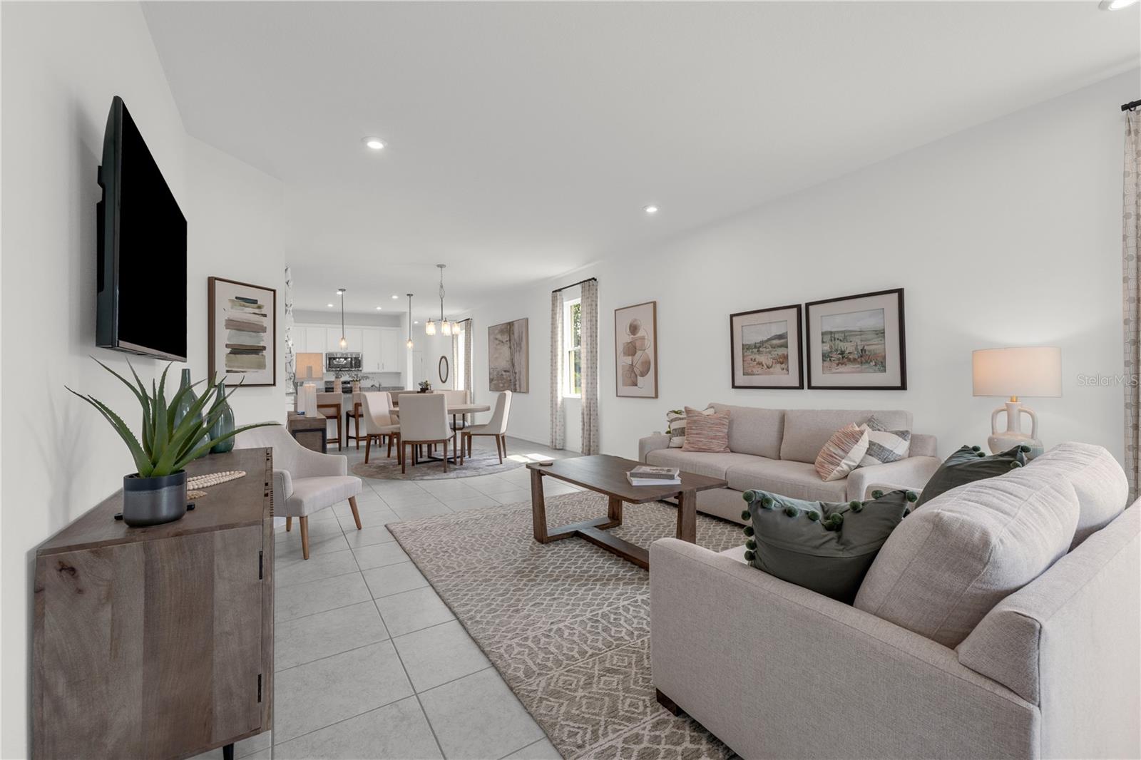 RESERVE AT COUNTRY CLUB LAKES ESTATES - Residential