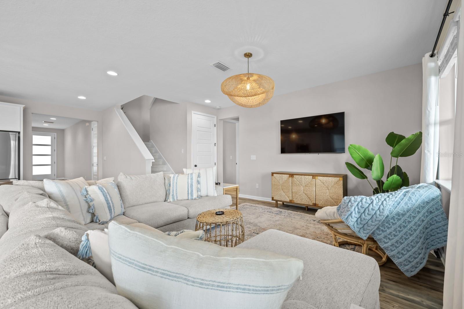 LOS LAGOS/MATANZAS SHORES I - Residential