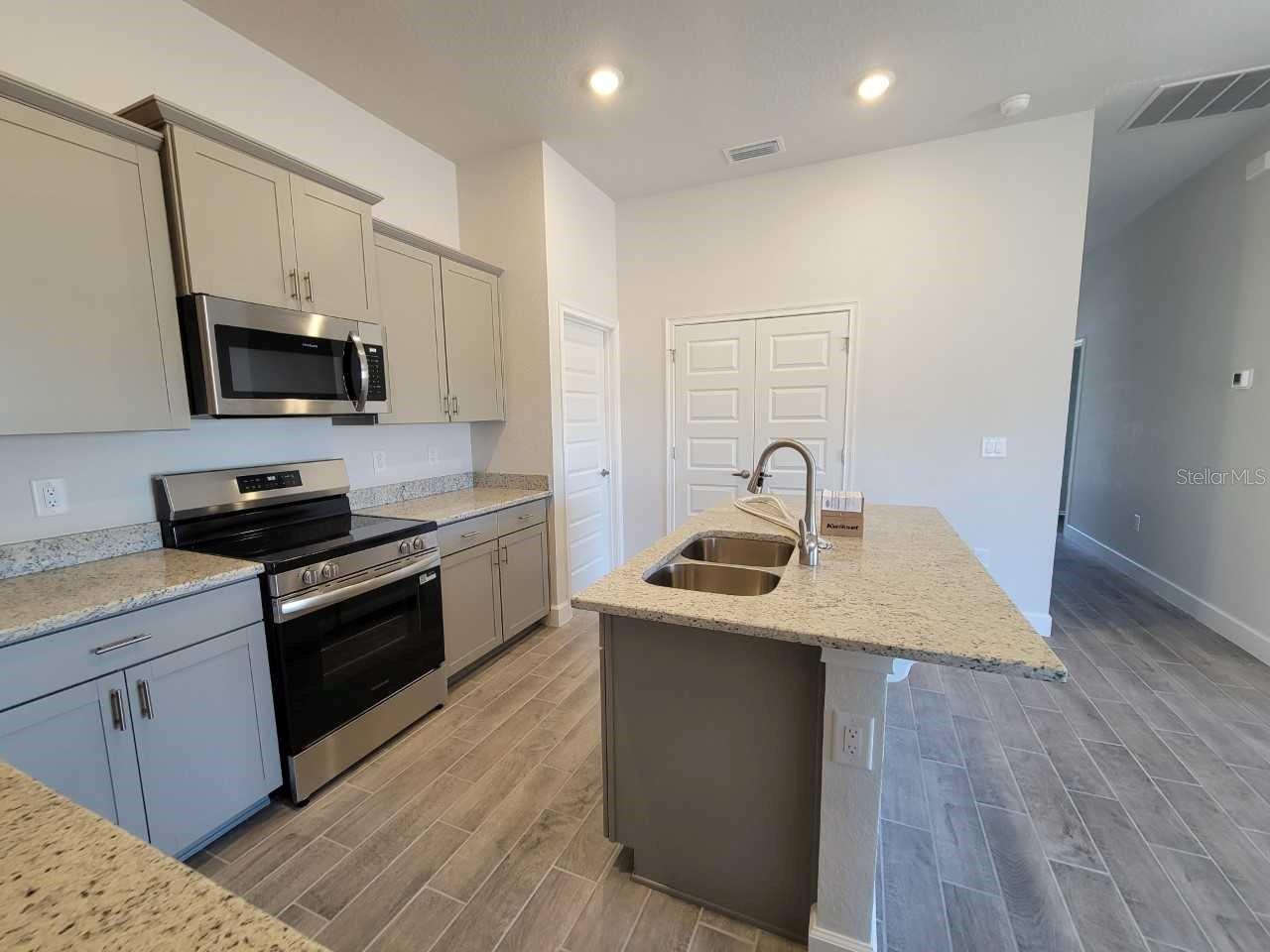 OCALA CROSSINGS SOUTH - Residential