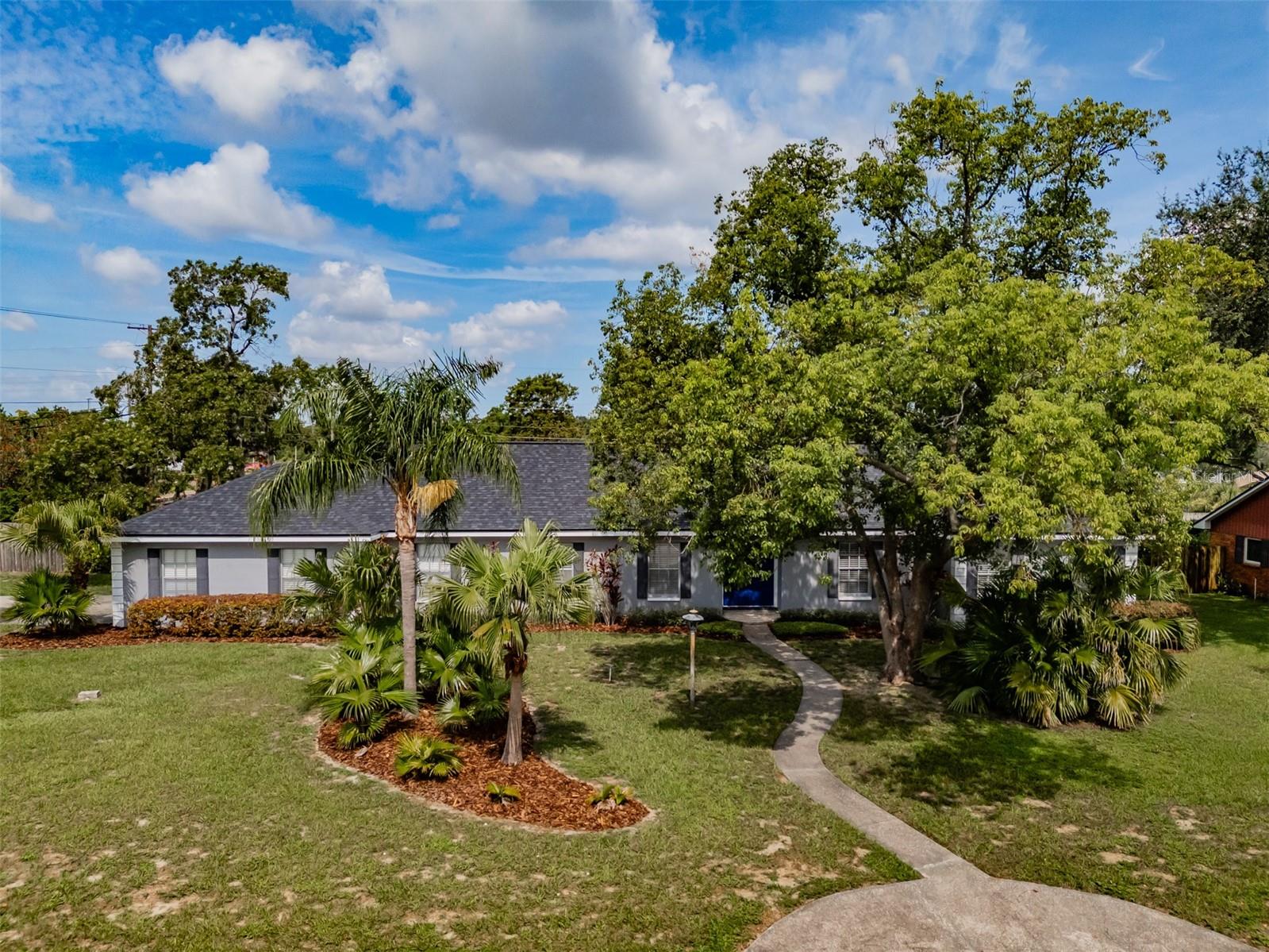 1302 IVYWOOD DRIVE