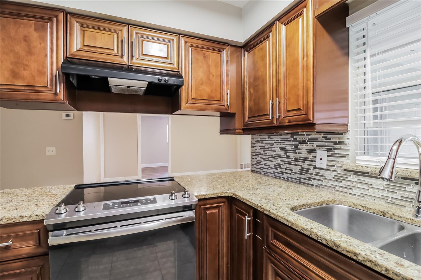 PARK MANOR ESTATES - Residential Lease