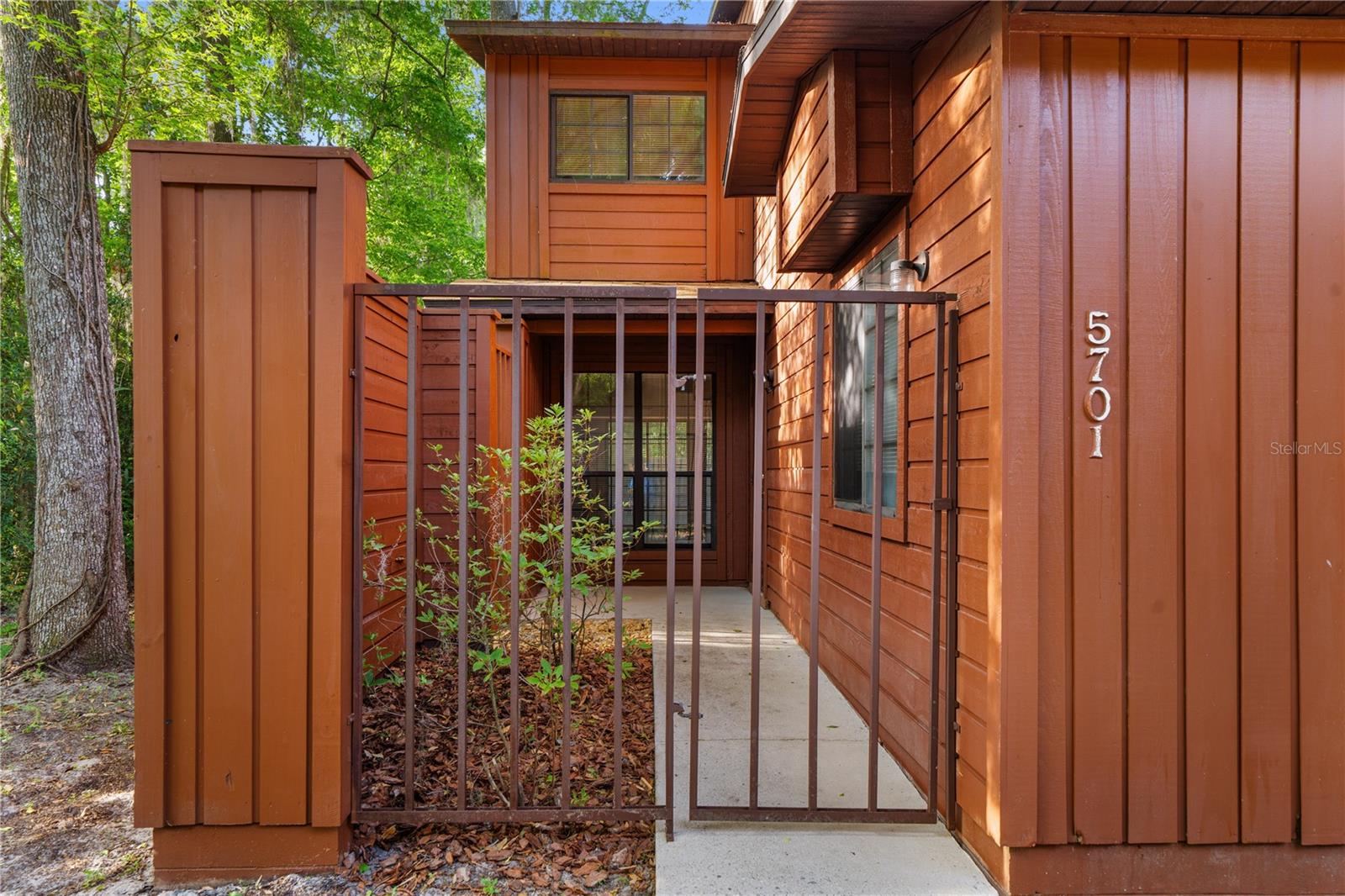 ROCKWOOD VILLAS - Residential