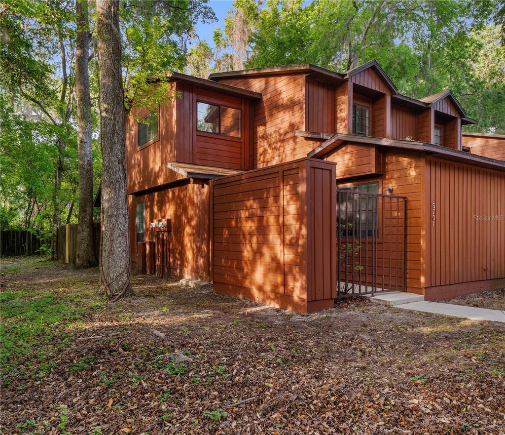 Photo of 5701 SW 10th Place, Gainesville, FL 32607 (MLS # GC539107)