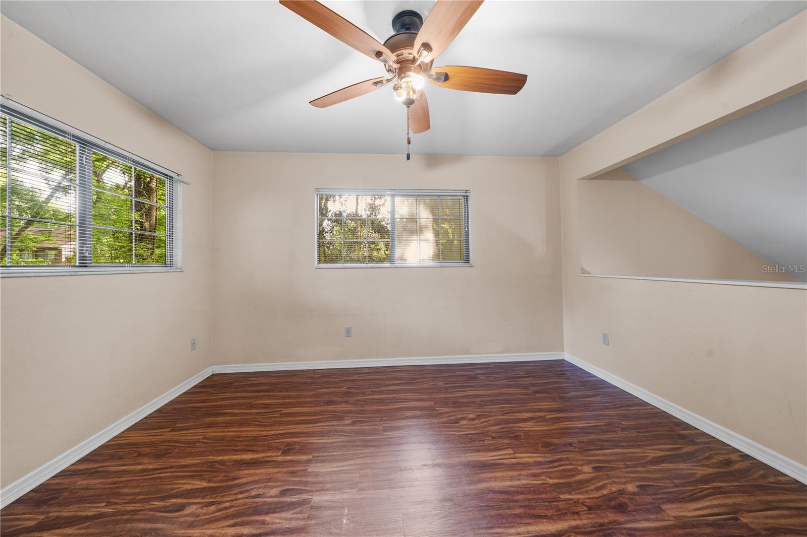 ROCKWOOD VILLAS - Residential