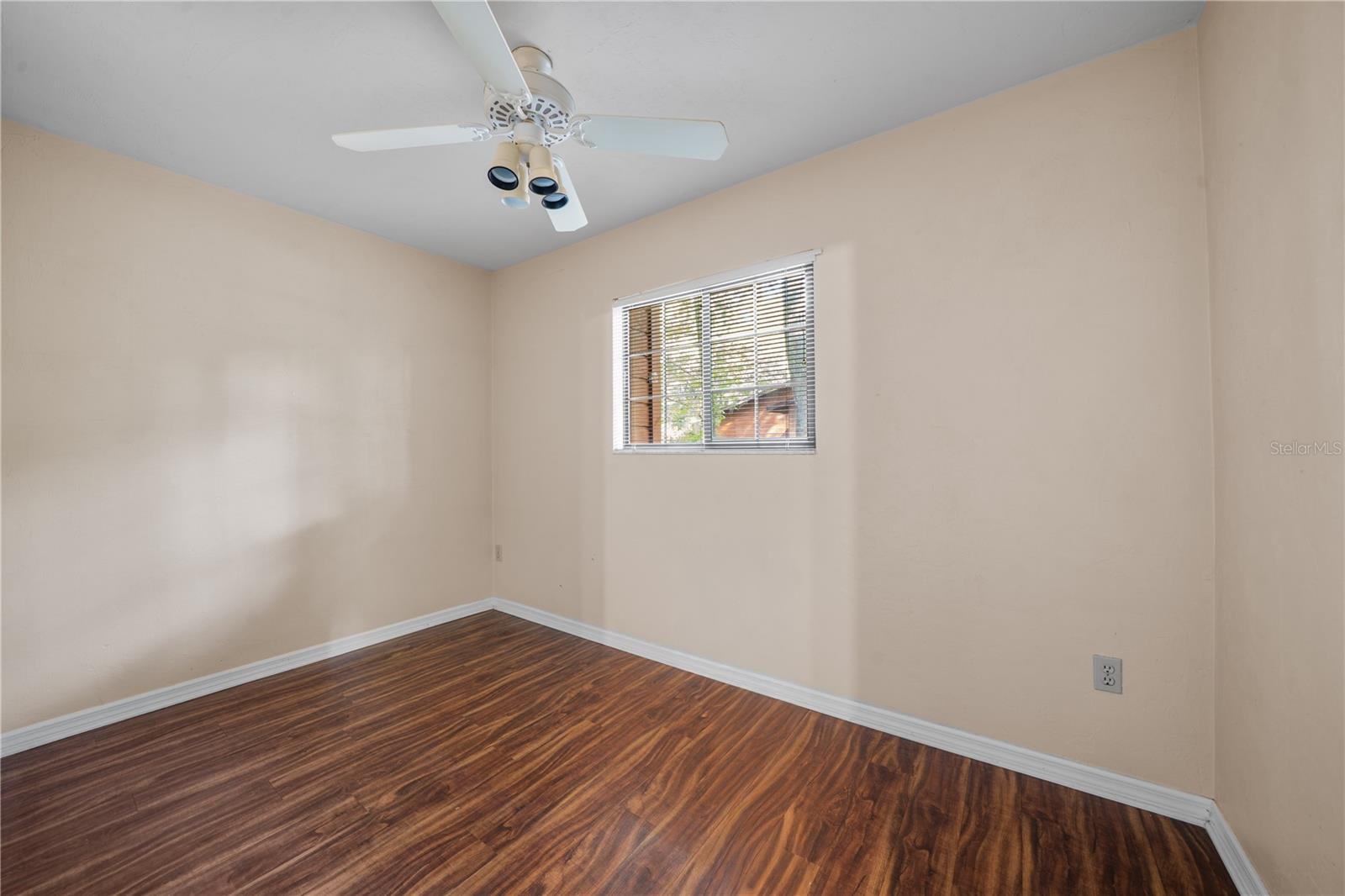 ROCKWOOD VILLAS - Residential