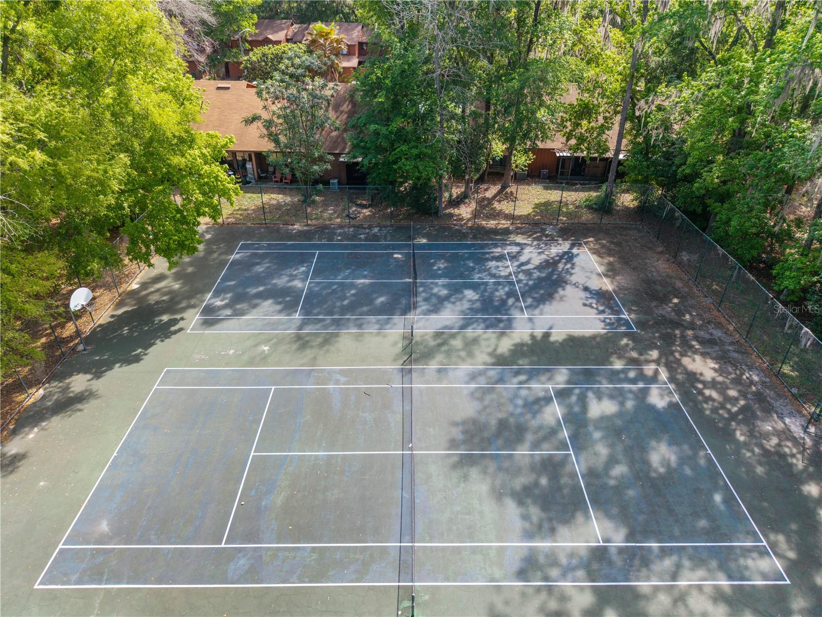 ROCKWOOD VILLAS - Residential