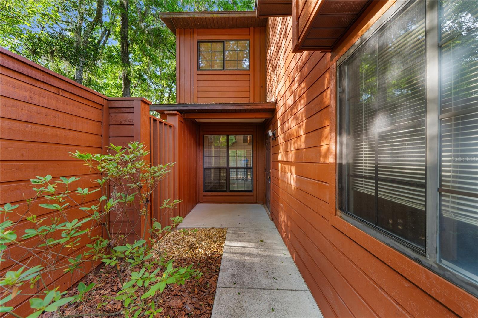 ROCKWOOD VILLAS - Residential