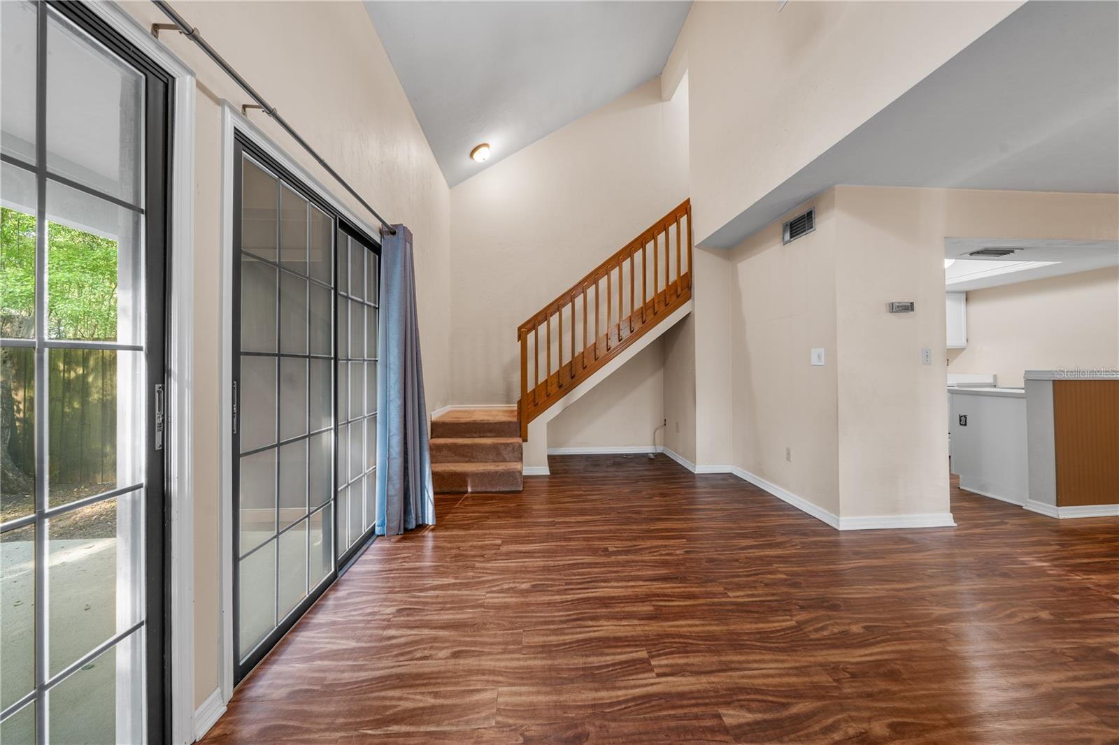 ROCKWOOD VILLAS - Residential