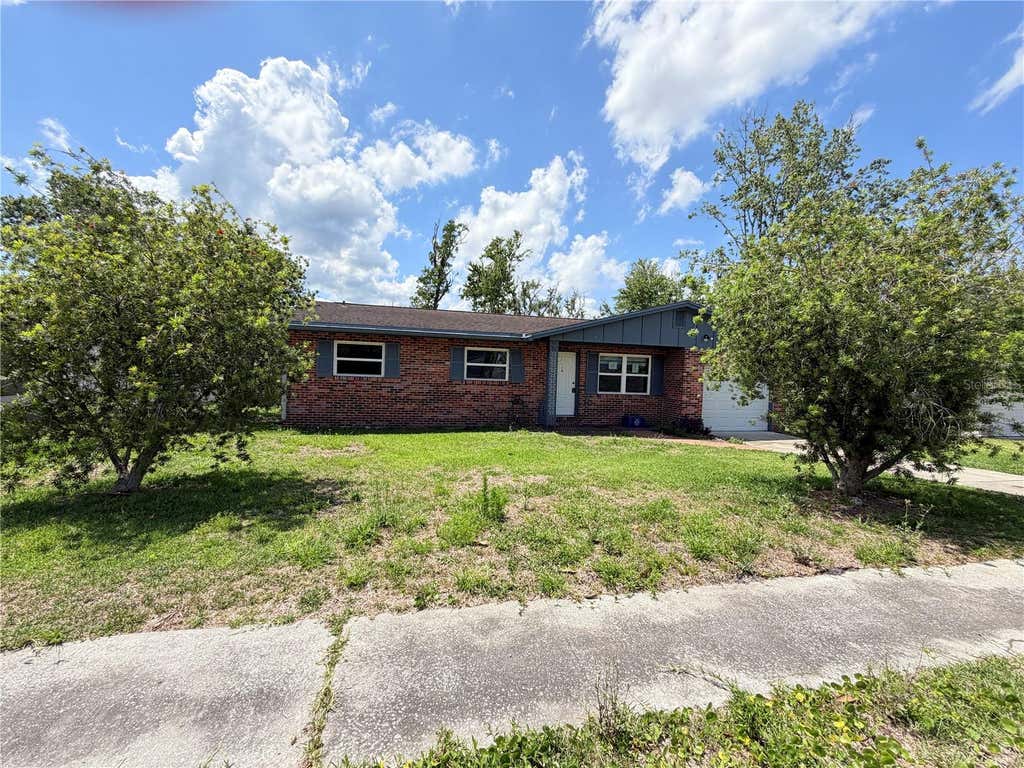 Photo of 175 Capella Road, Orange Park, FL 32073 (MLS # OM727420)