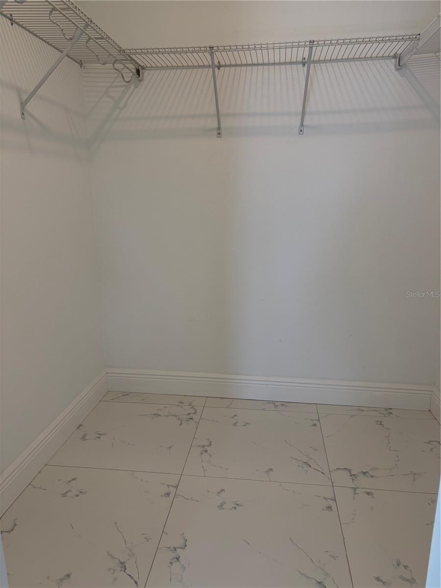 EDGEWATER ACRES UNIT 05 RESUB - Residential