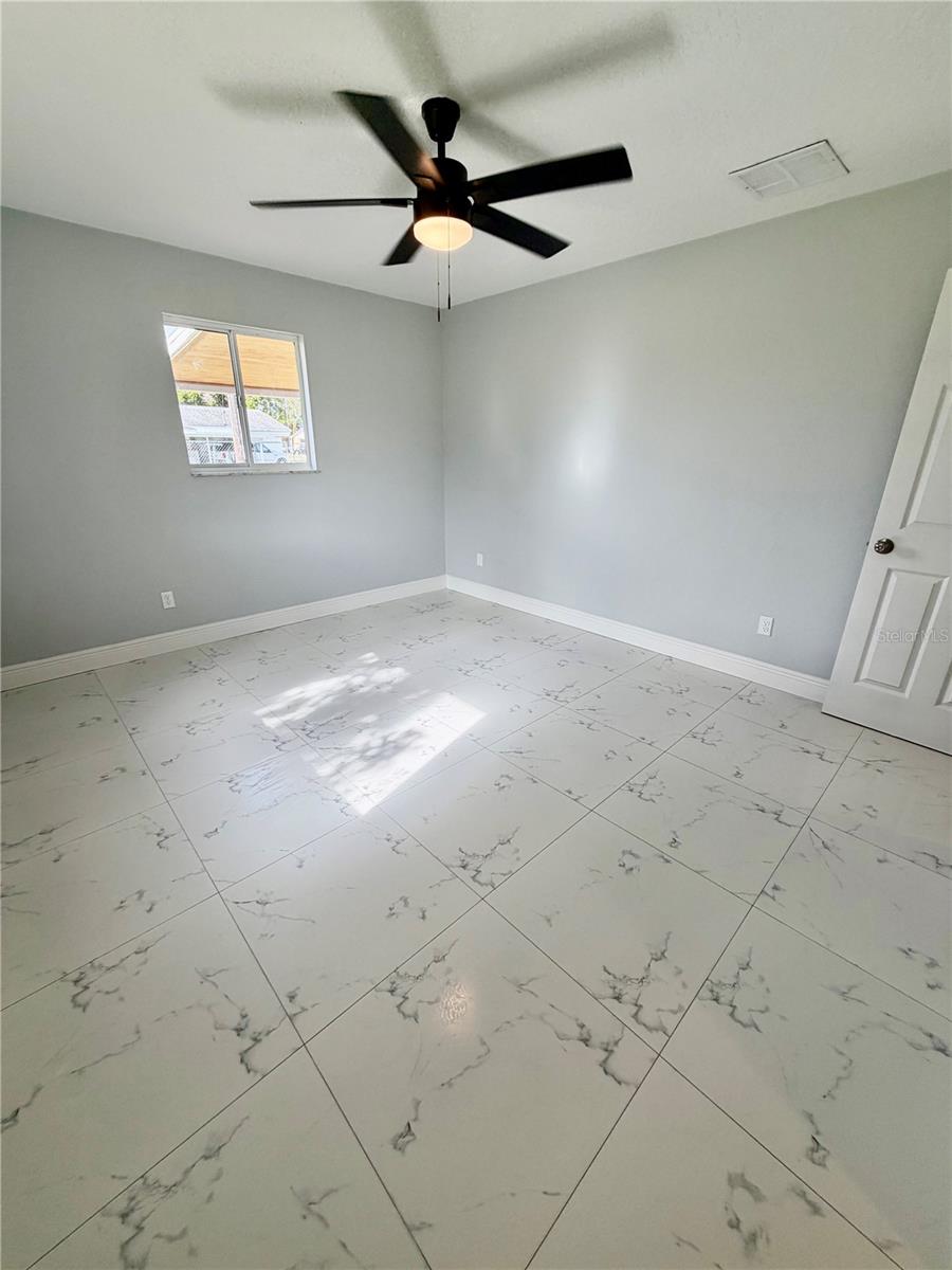 EDGEWATER ACRES UNIT 05 RESUB - Residential