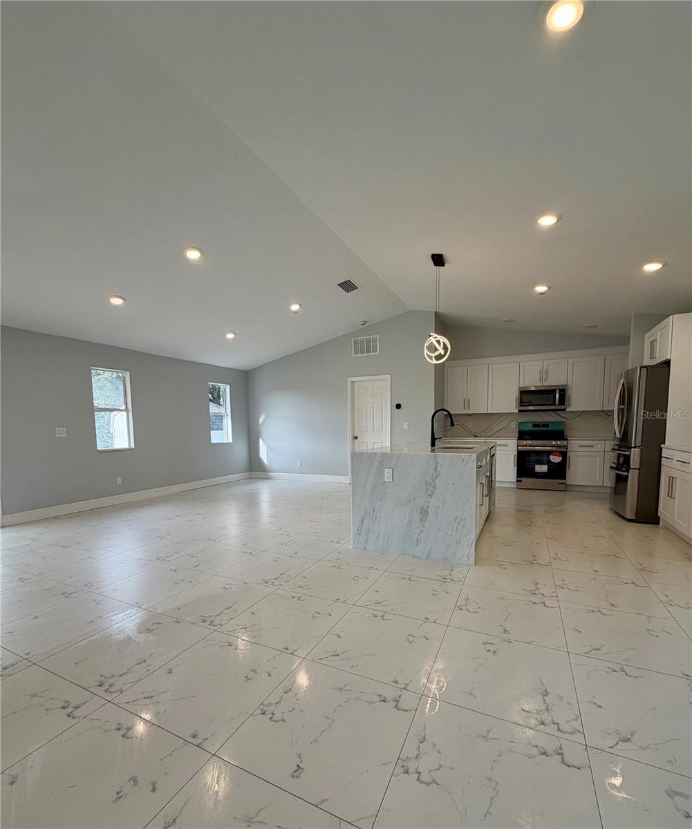 EDGEWATER ACRES UNIT 05 RESUB - Residential