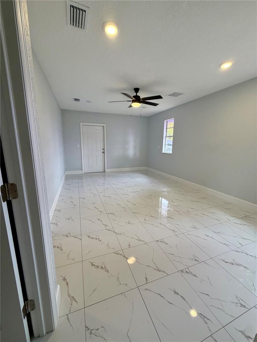 EDGEWATER ACRES UNIT 05 RESUB - Residential