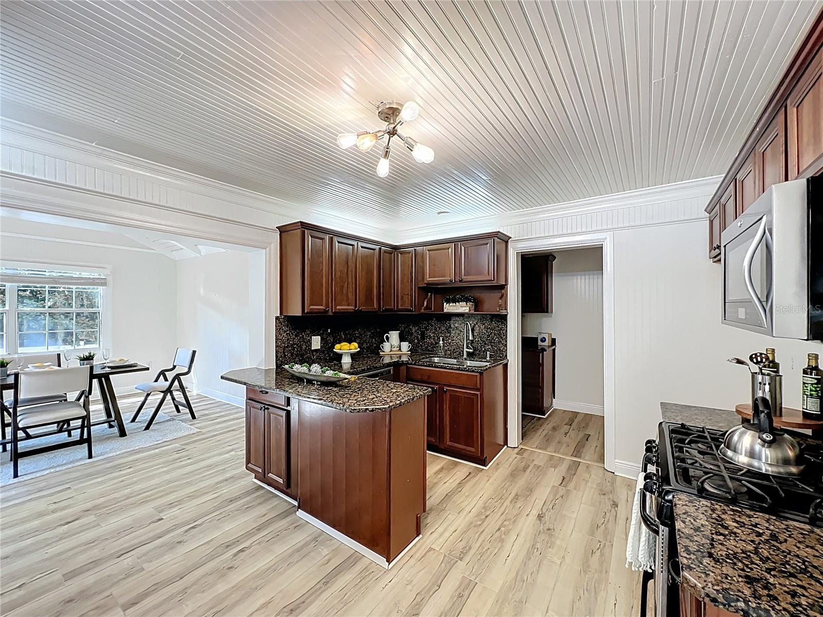 BEACON HILL - Residential