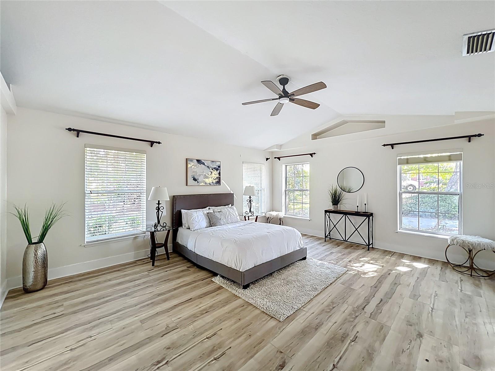 BEACON HILL - Residential