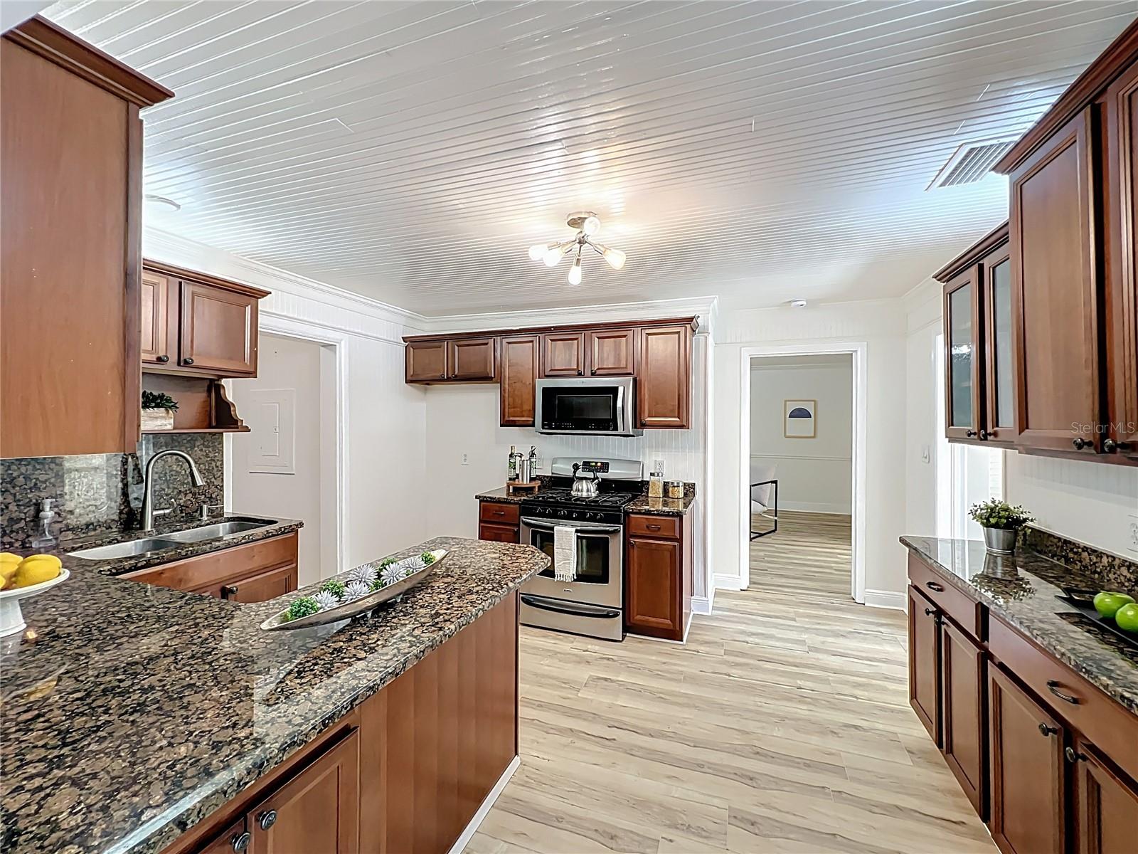 BEACON HILL - Residential