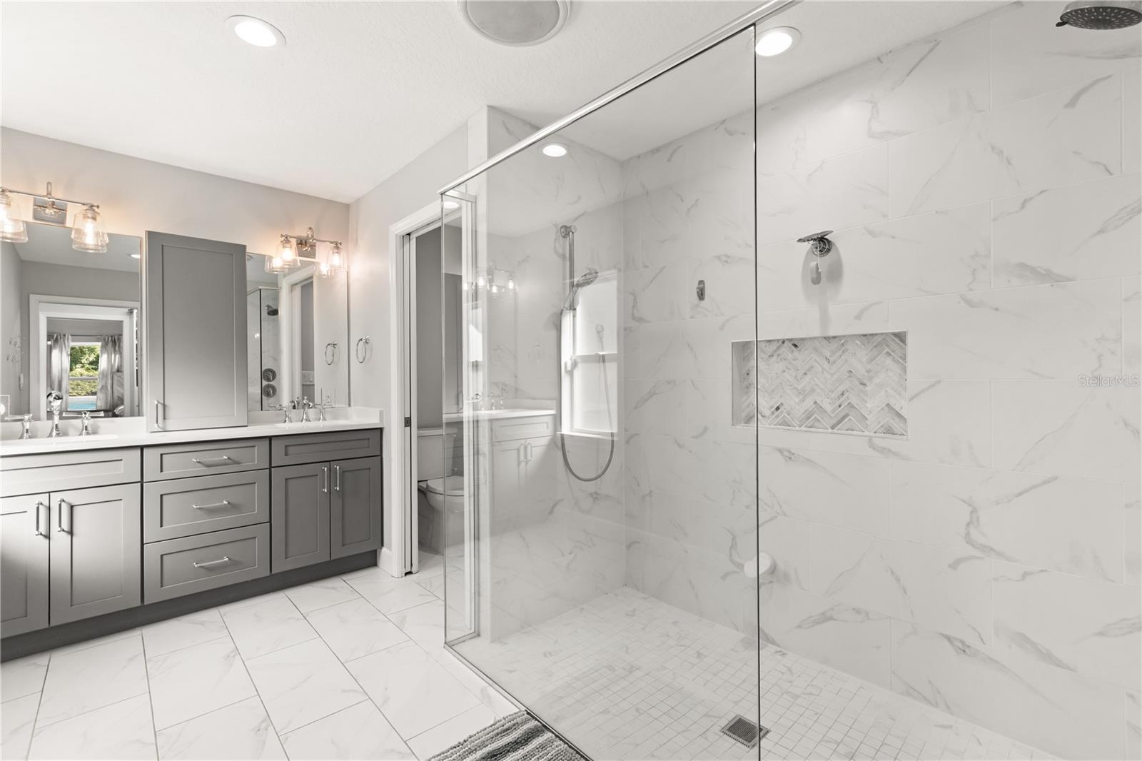 CHEROKEE MANOR - Residential