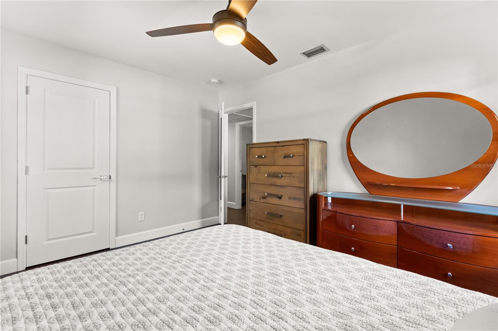 CHEROKEE MANOR - Residential