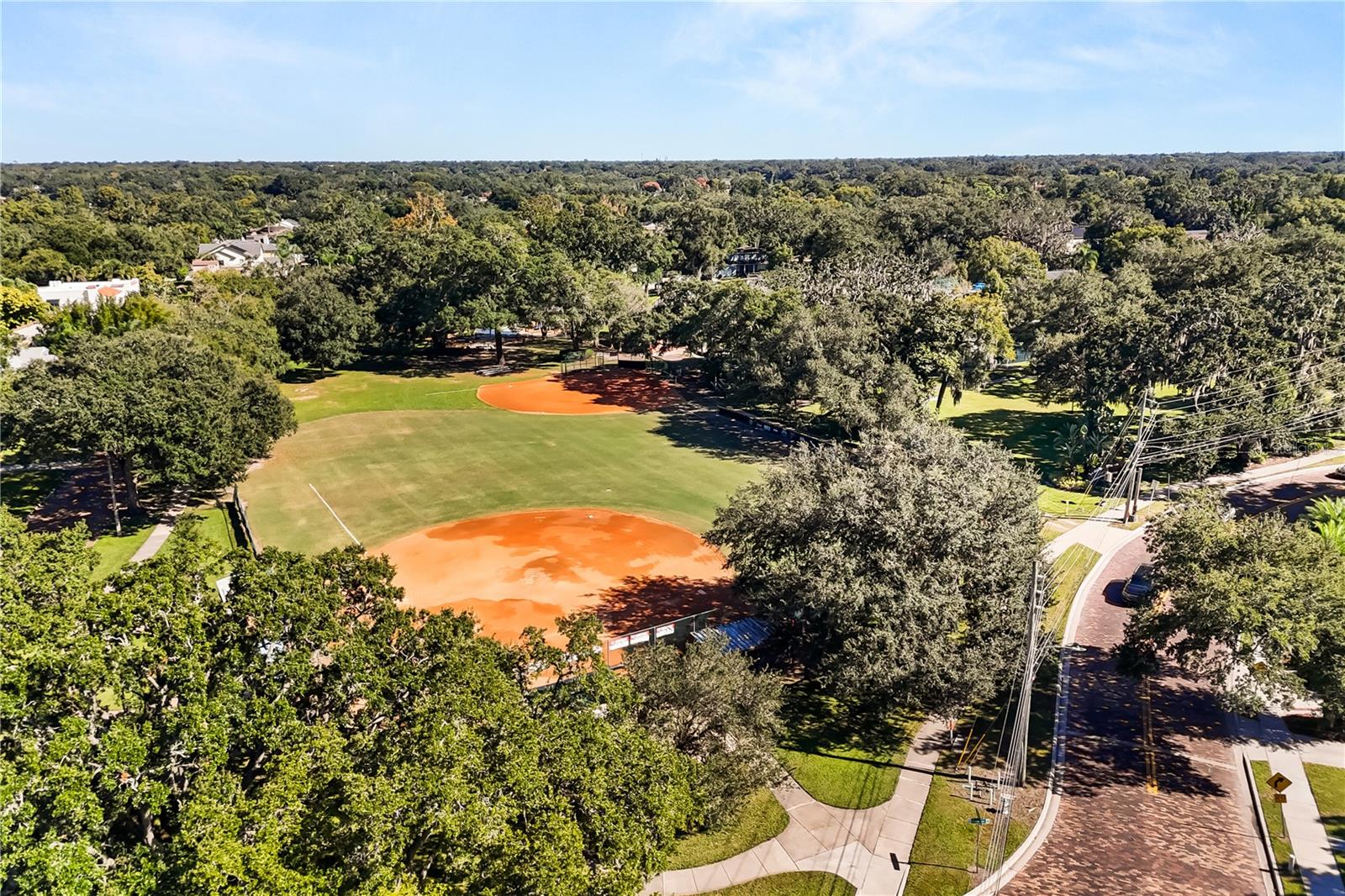 CHEROKEE MANOR - Residential