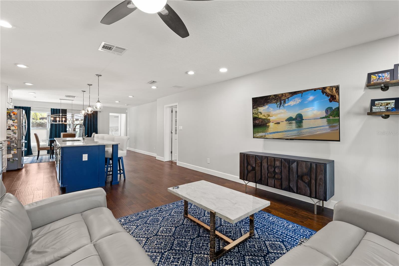 CHEROKEE MANOR - Residential