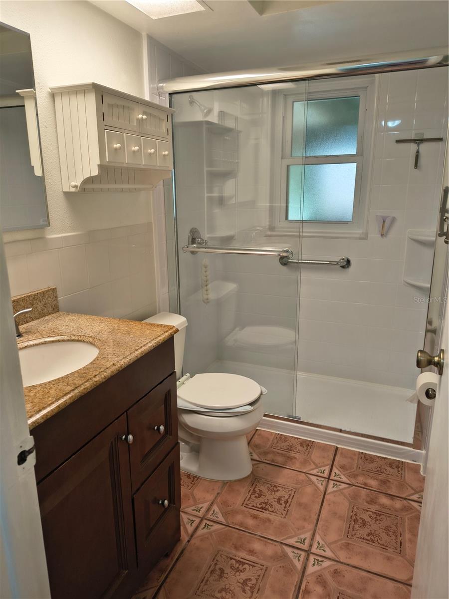 LAKEWOOD VILLAS - Residential
