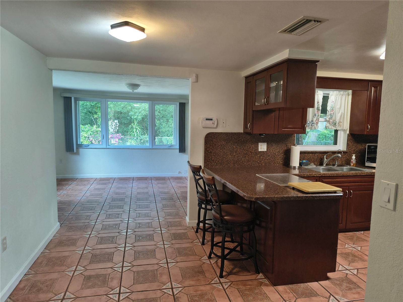 LAKEWOOD VILLAS - Residential