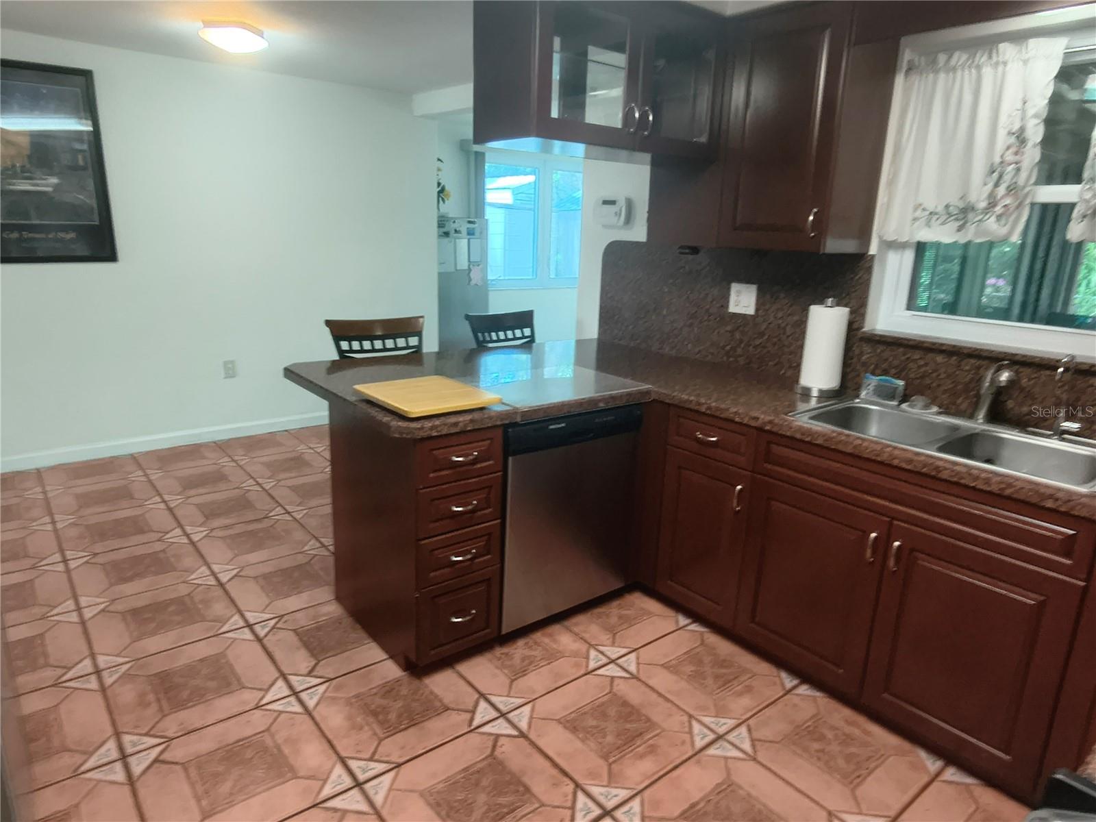 LAKEWOOD VILLAS - Residential