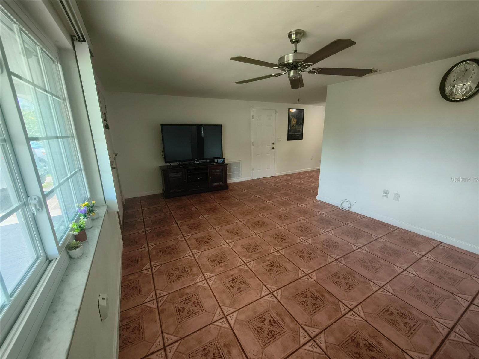 LAKEWOOD VILLAS - Residential