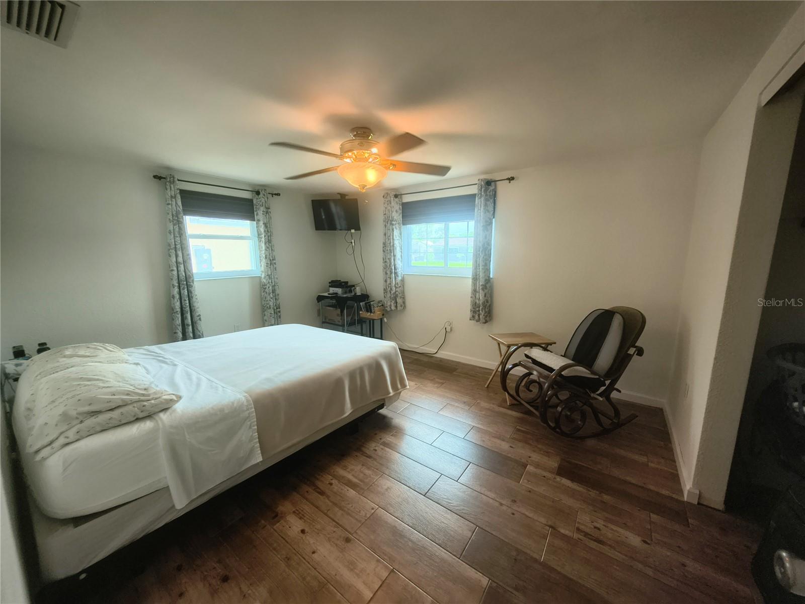 LAKEWOOD VILLAS - Residential