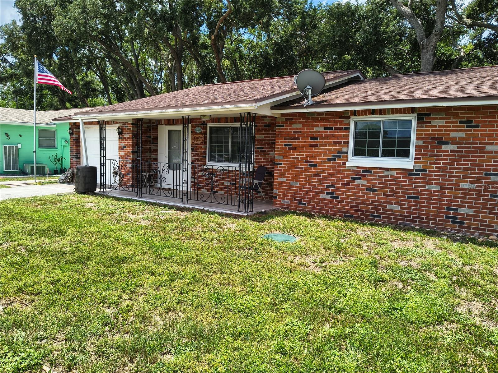 LAKEWOOD VILLAS - Residential