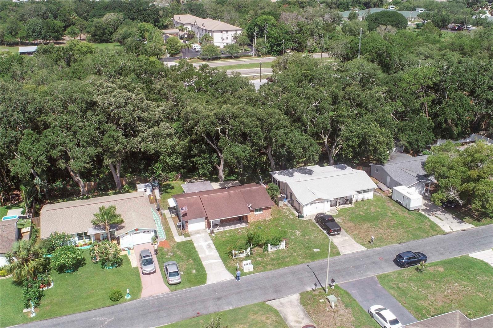 LAKEWOOD VILLAS - Residential