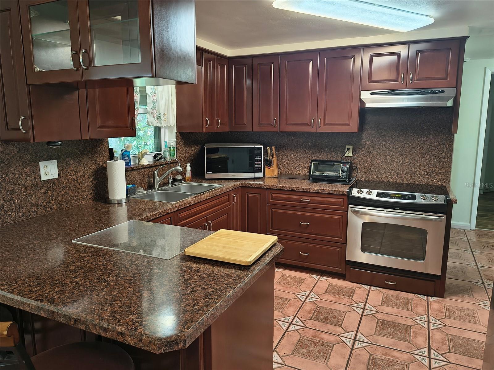 LAKEWOOD VILLAS - Residential