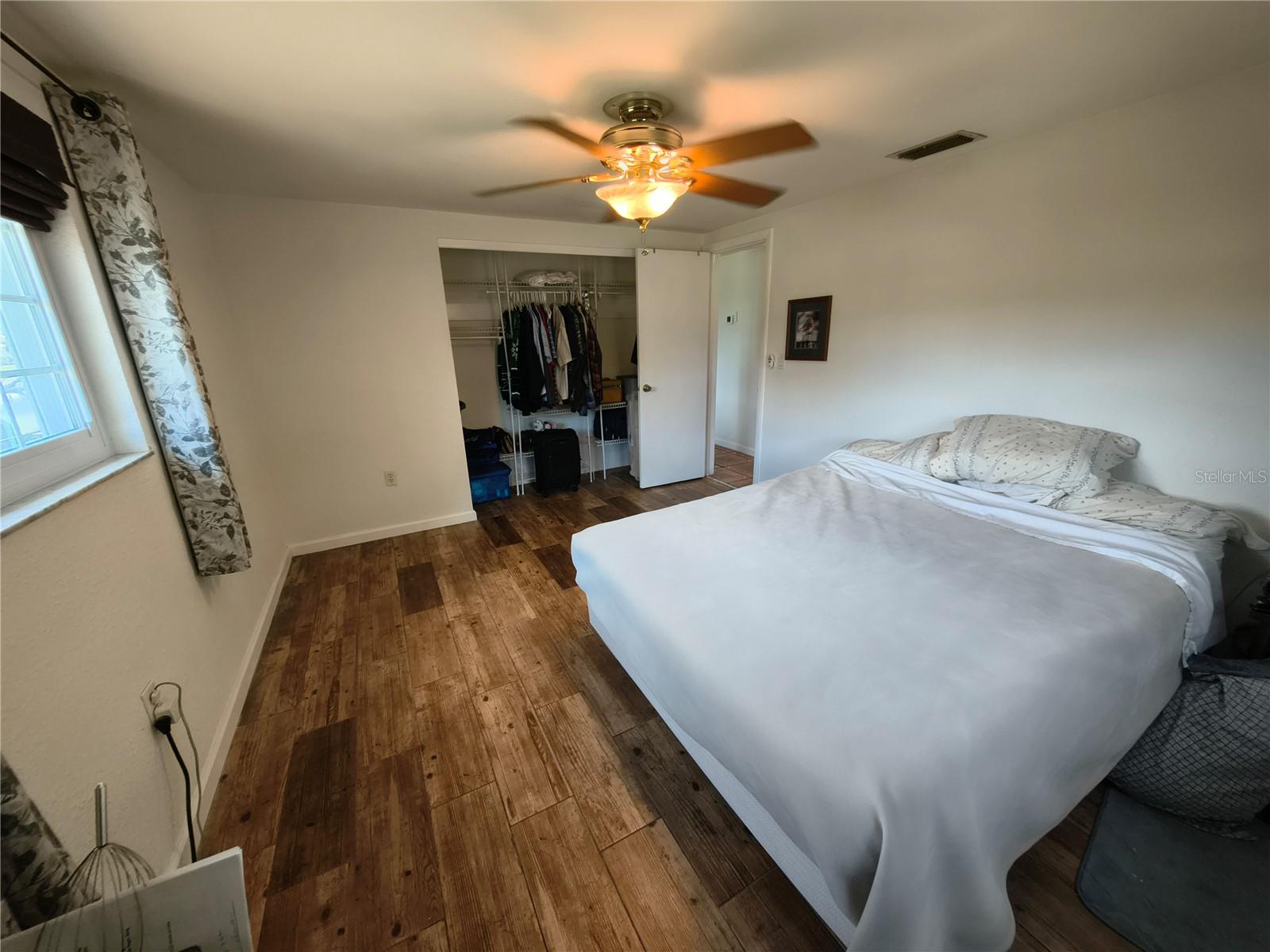 LAKEWOOD VILLAS - Residential