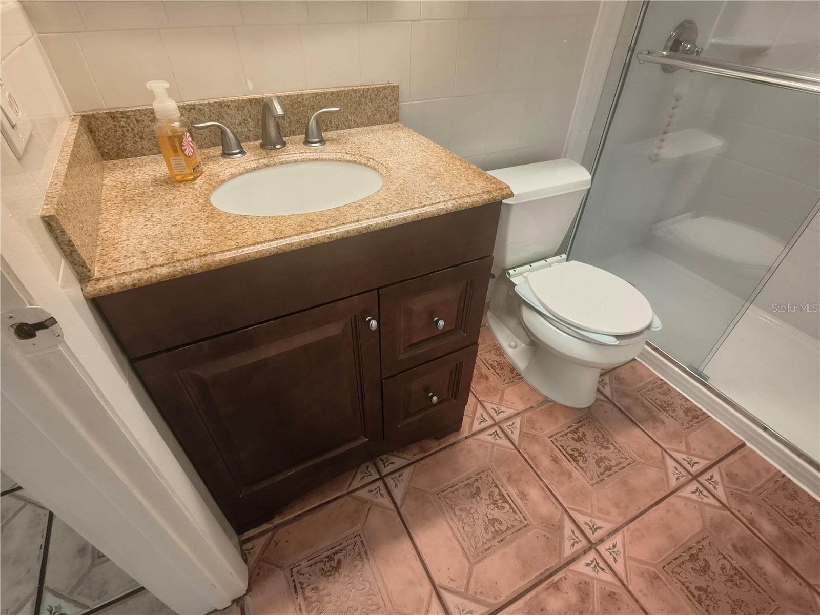 LAKEWOOD VILLAS - Residential