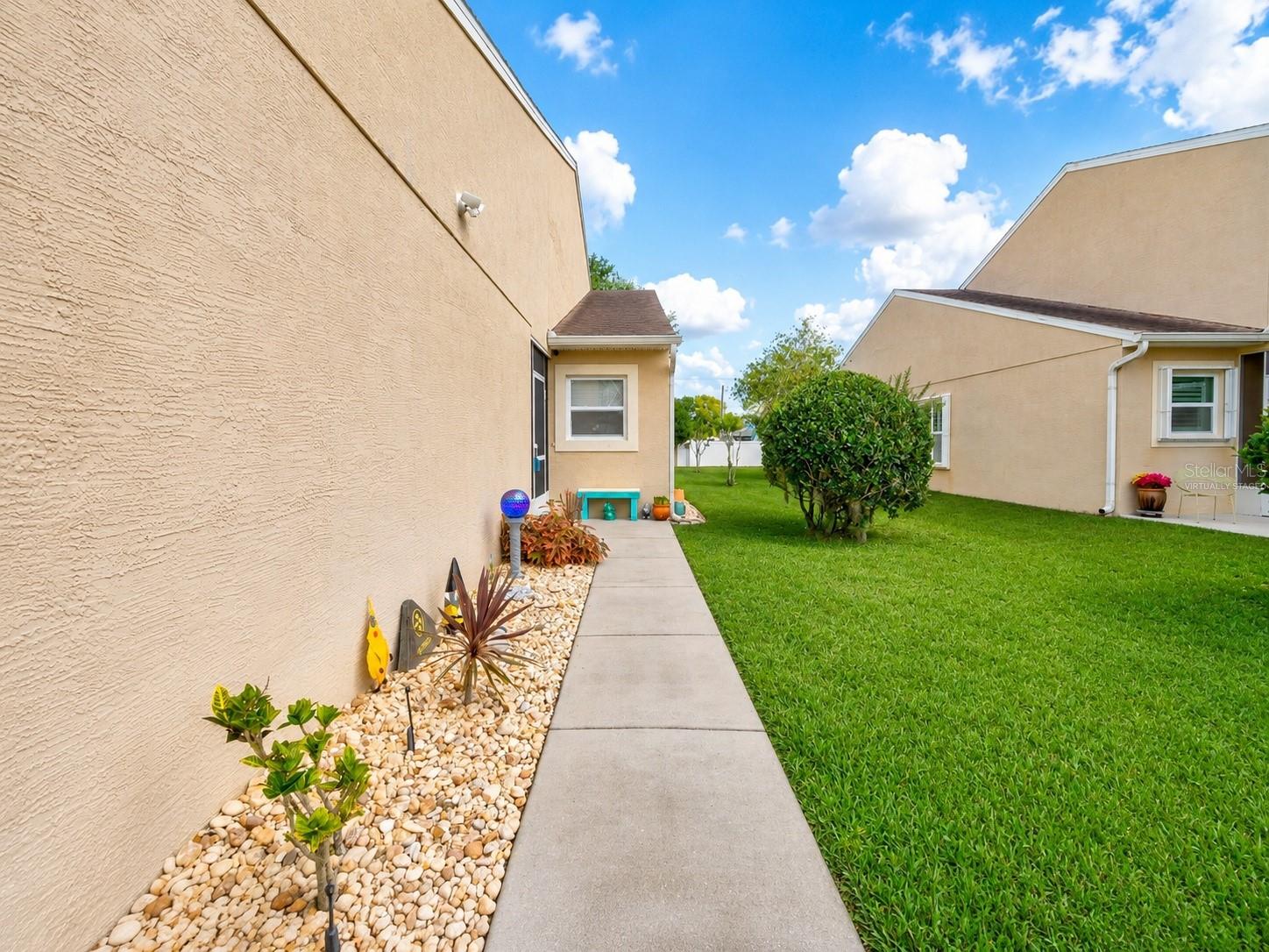 HAWKS COVE - Residential
