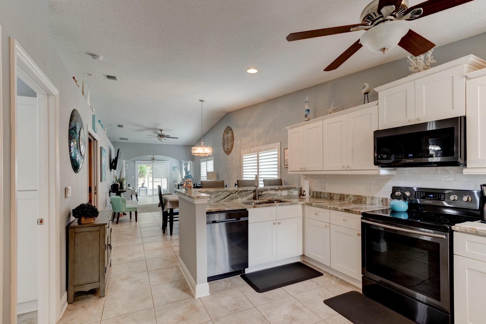 HAWKS COVE - Residential