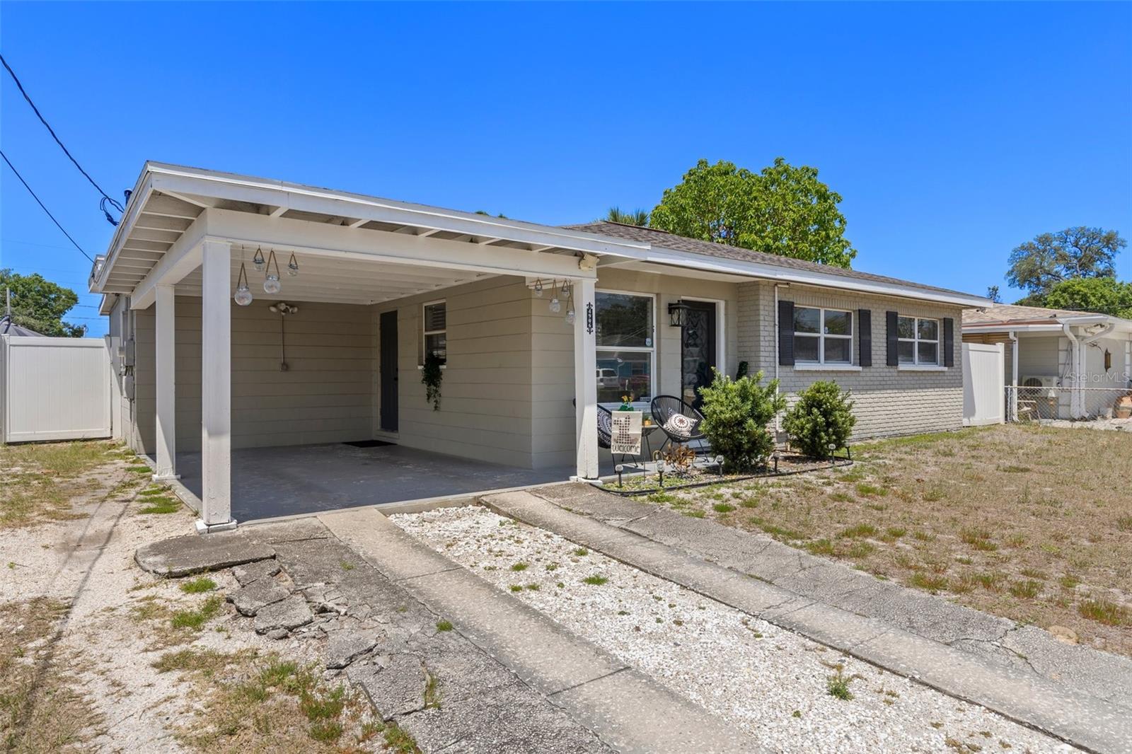 4906 N TAMPANIA AVENUE