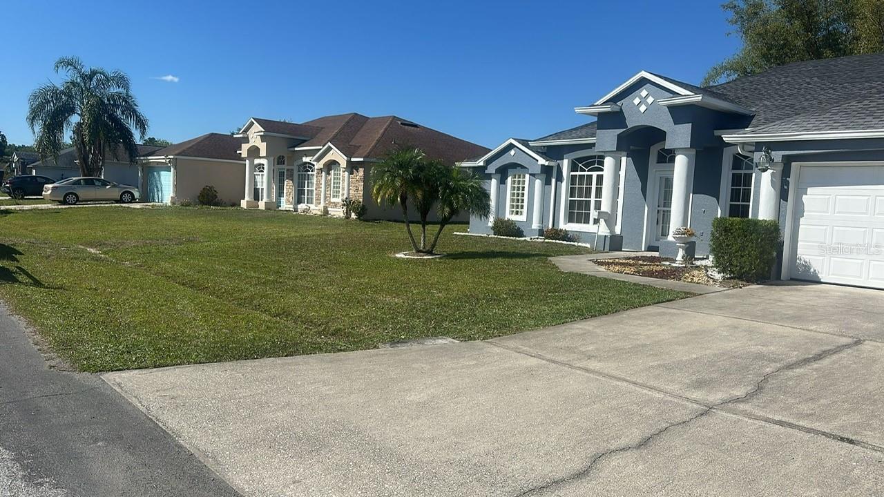 852 ADOUR DRIVE