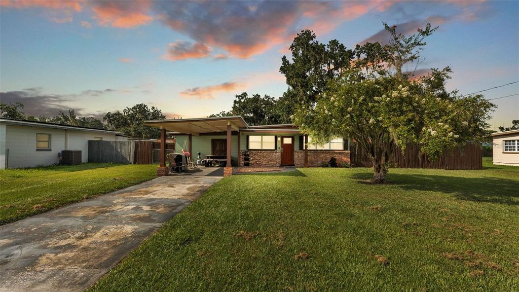 Photo of 740 Bearcreek Drive, Bartow, FL 33830 (MLS # L4955029)