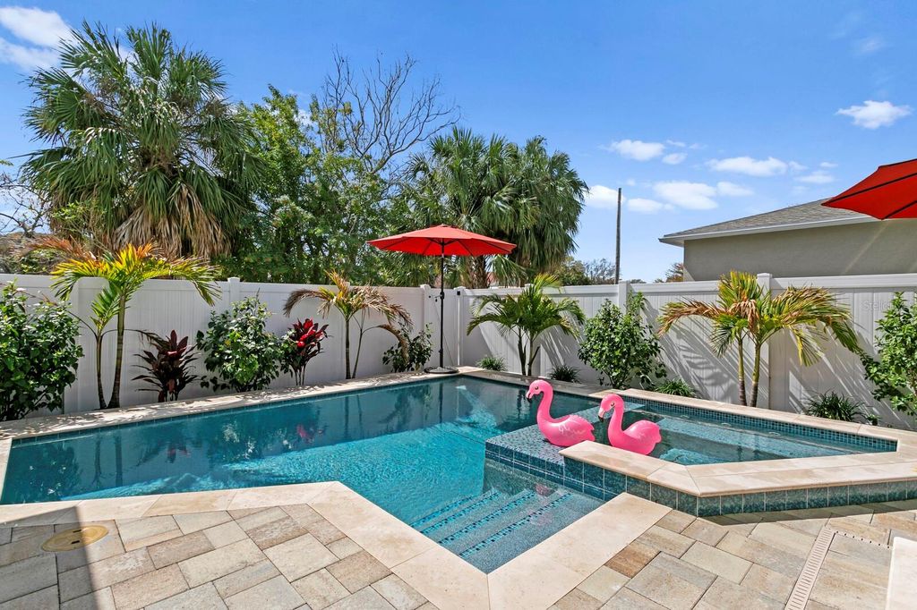 Photo of 2702 W Cass Street, Tampa, FL 33609 (MLS # TB8488334)