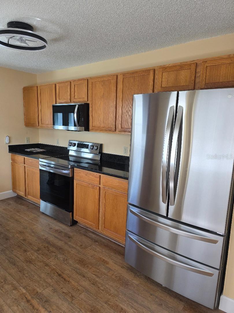 ON TOP OF THE WORLD PH 01 A SEC 01 - Residential